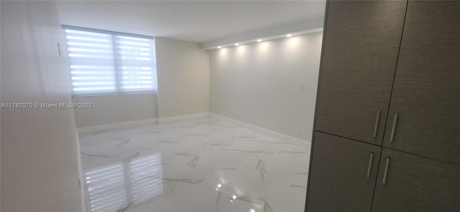 PARKER PLAZA CONDO ESTATE - Residential
