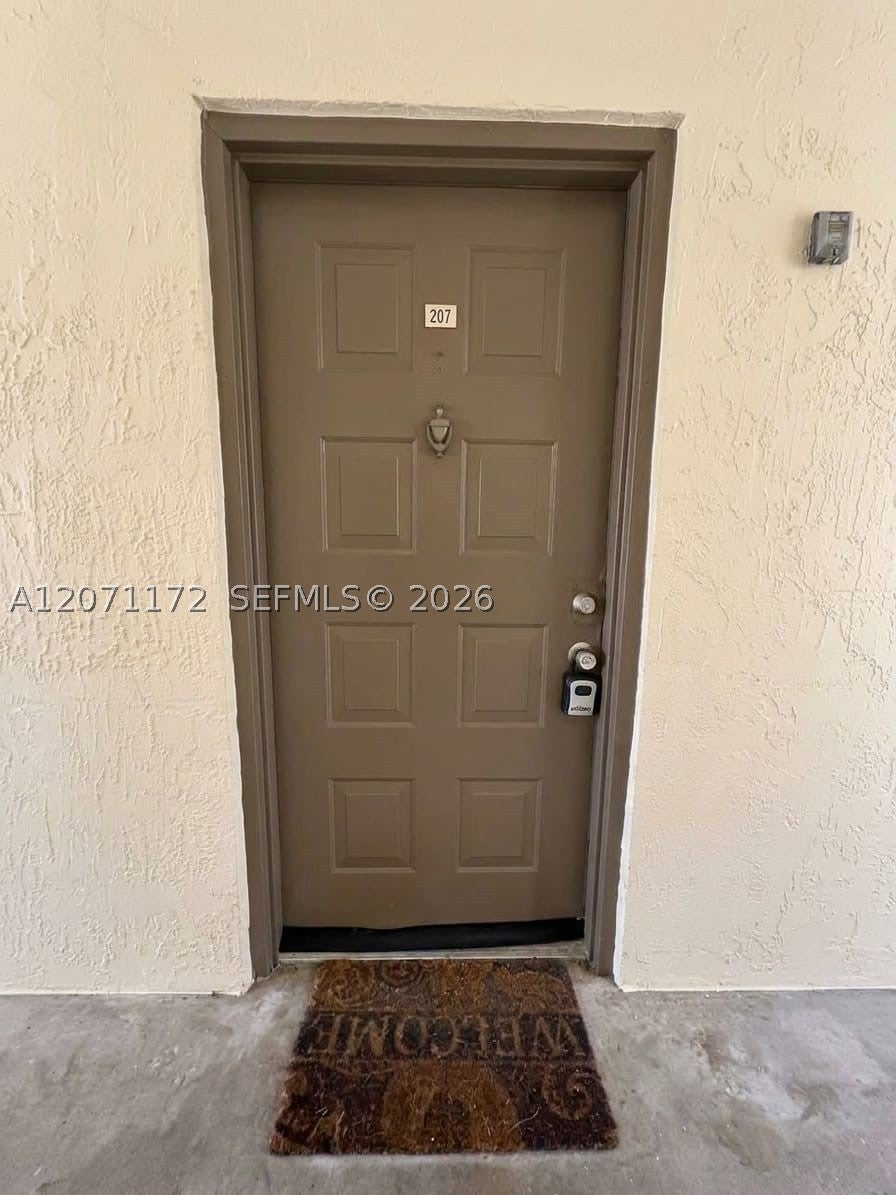Photo of 470 S Park Rd #7-207, Hollywood, FL 33021 (MLS # A12071172)