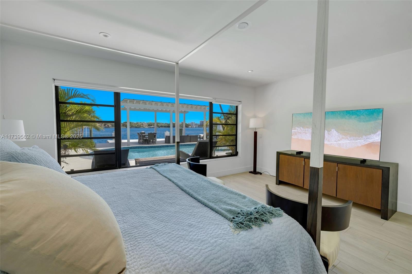 BISCAYNE BEACH-2ND ADDN - Residential