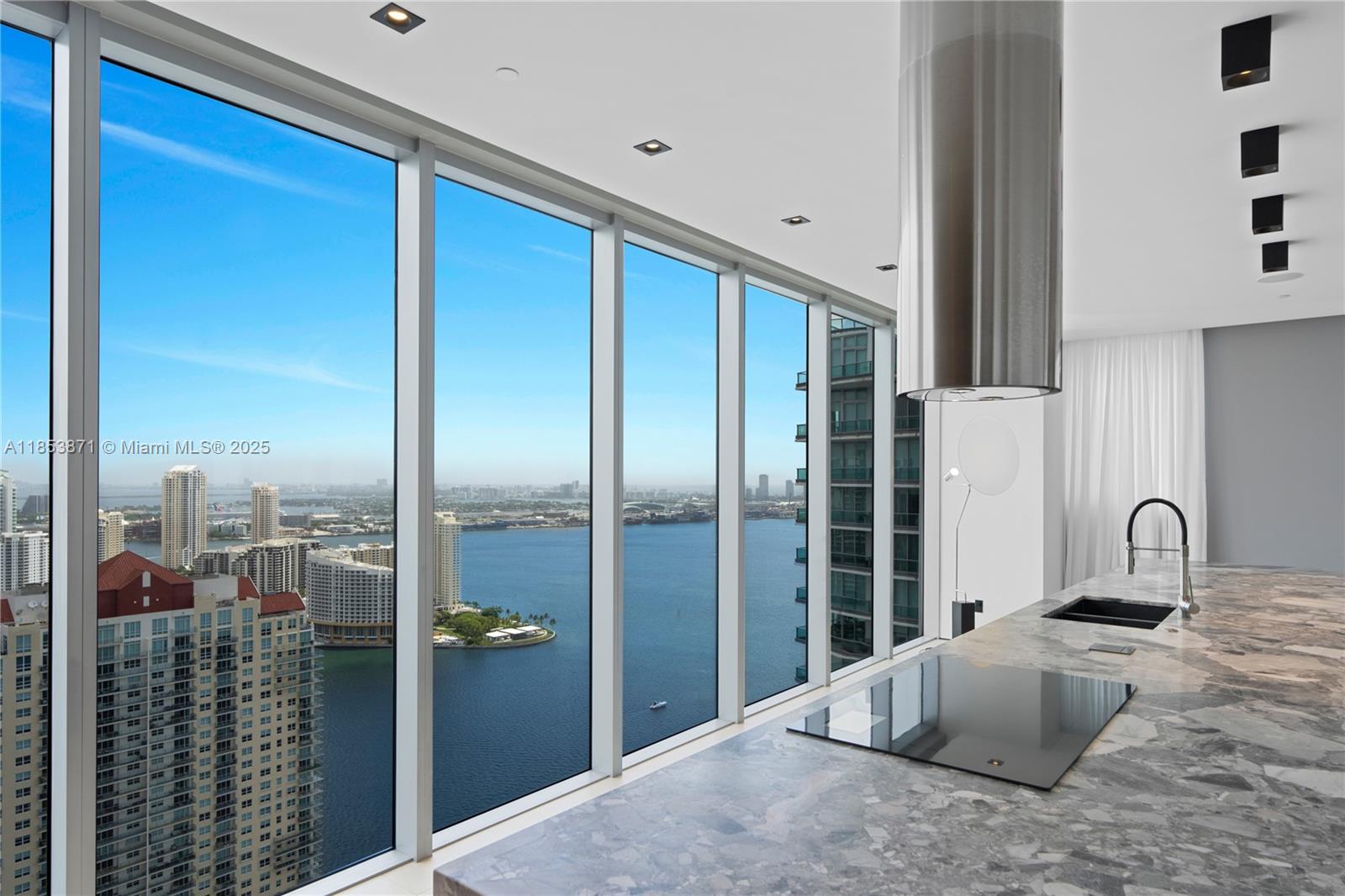 BRICKELLHOUSE CONDO - Residential