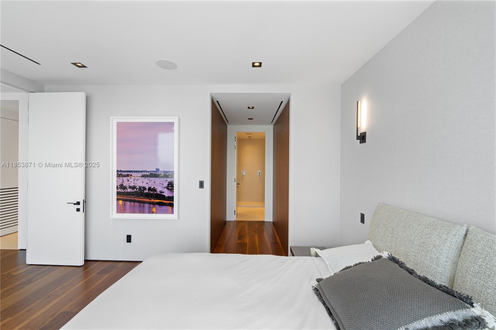 BRICKELLHOUSE CONDO - Residential