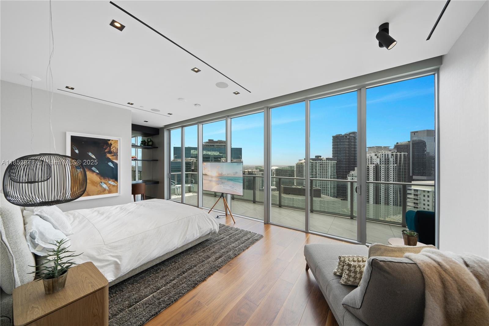 BRICKELLHOUSE CONDO - Residential