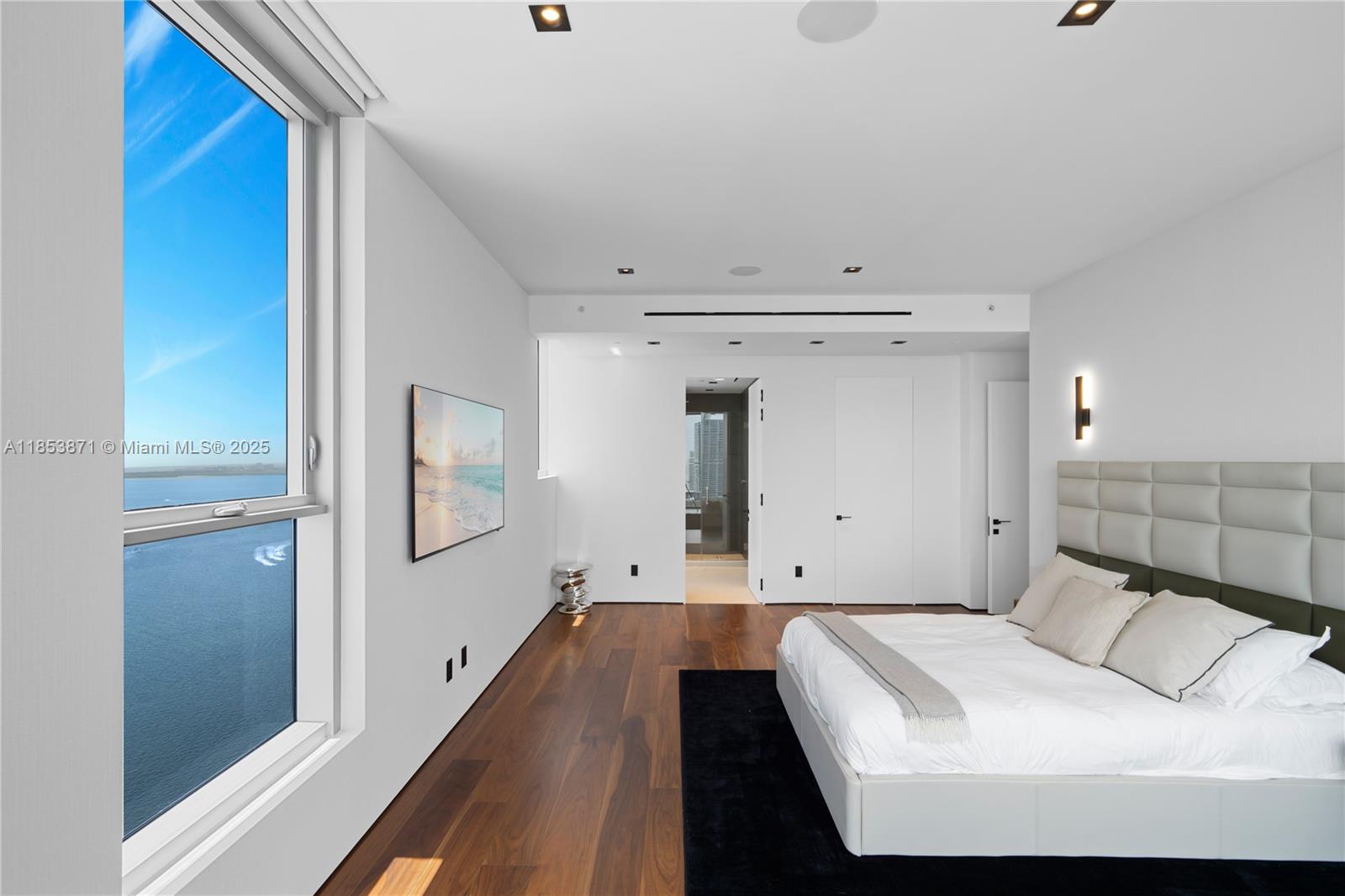 BRICKELLHOUSE CONDO - Residential