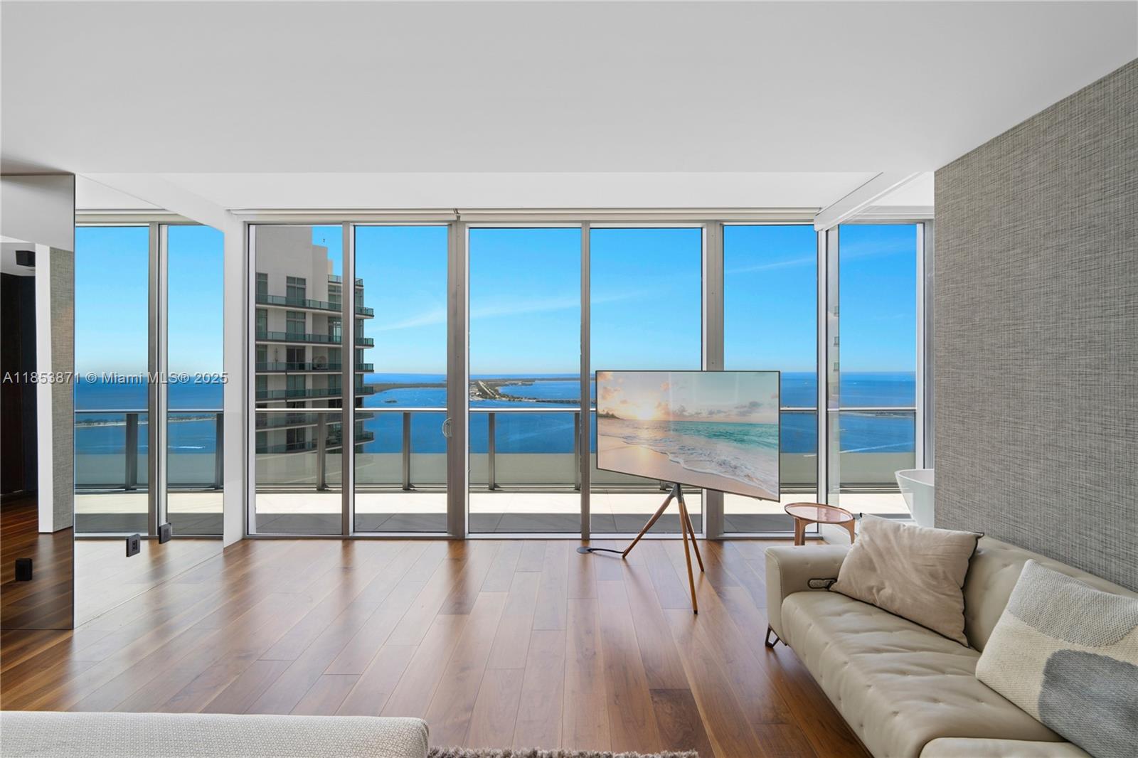 BRICKELLHOUSE CONDO - Residential