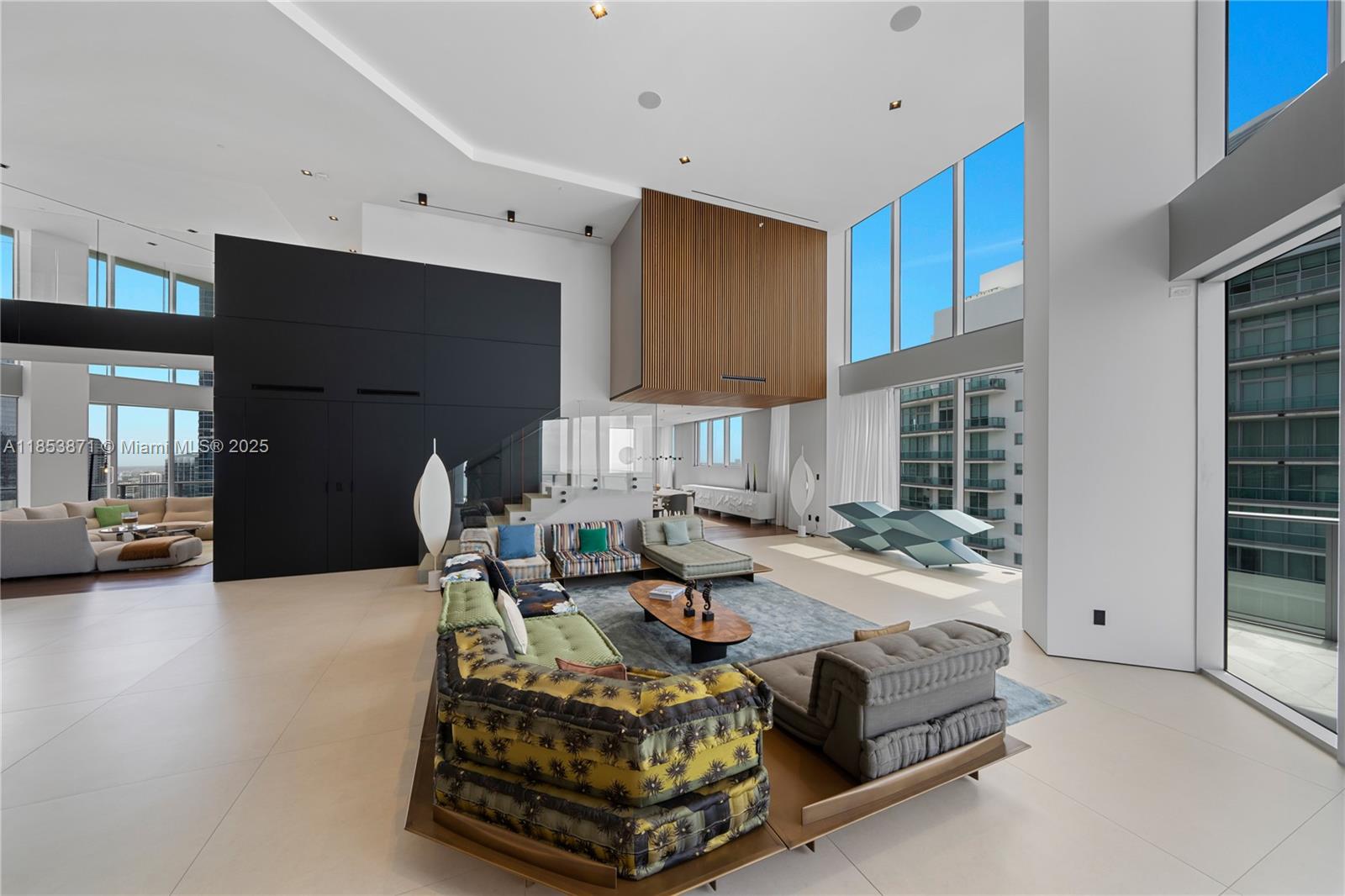 BRICKELLHOUSE CONDO - Residential