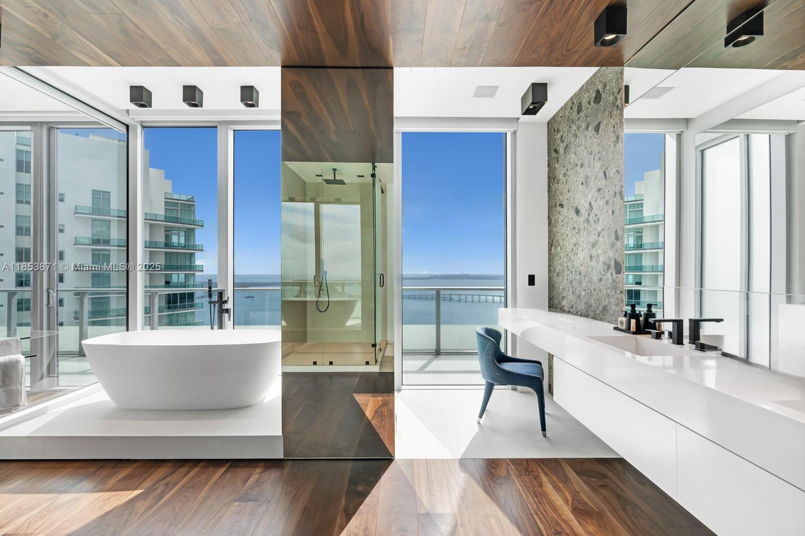 BRICKELLHOUSE CONDO - Residential