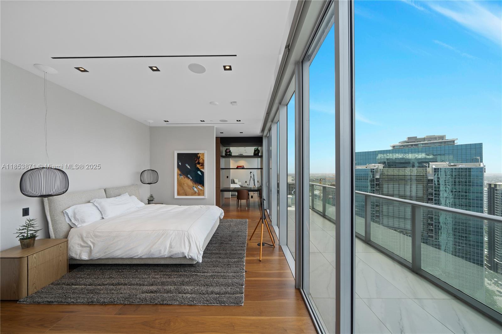 BRICKELLHOUSE CONDO - Residential