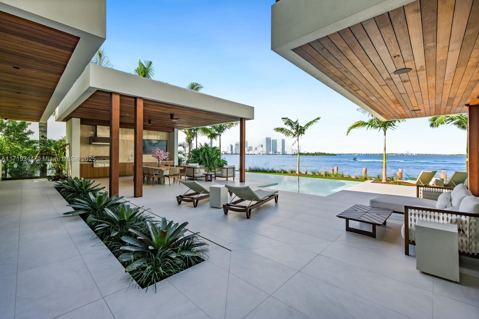 BISCAYNE ISL - Residential