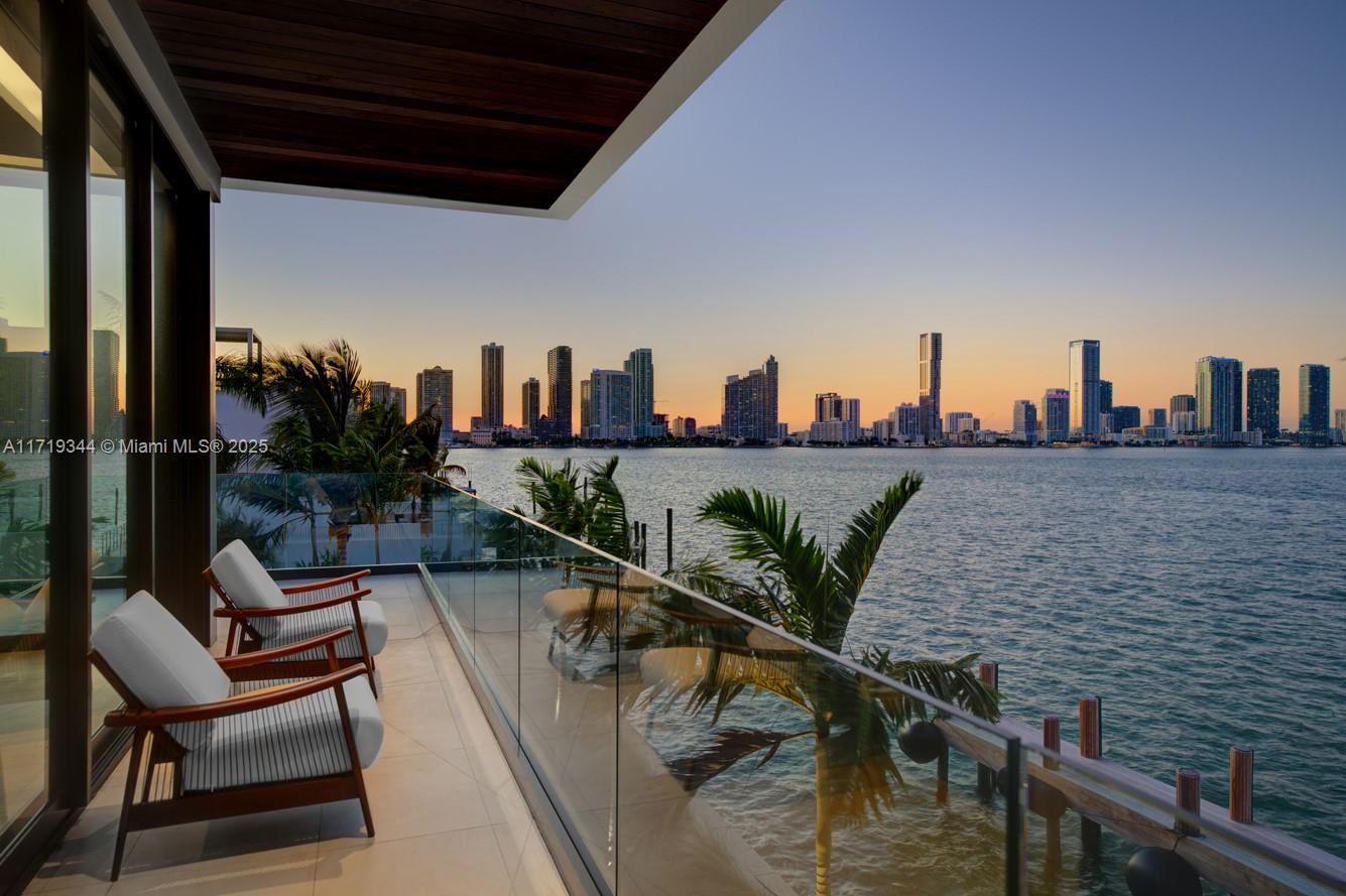 BISCAYNE ISL - Residential