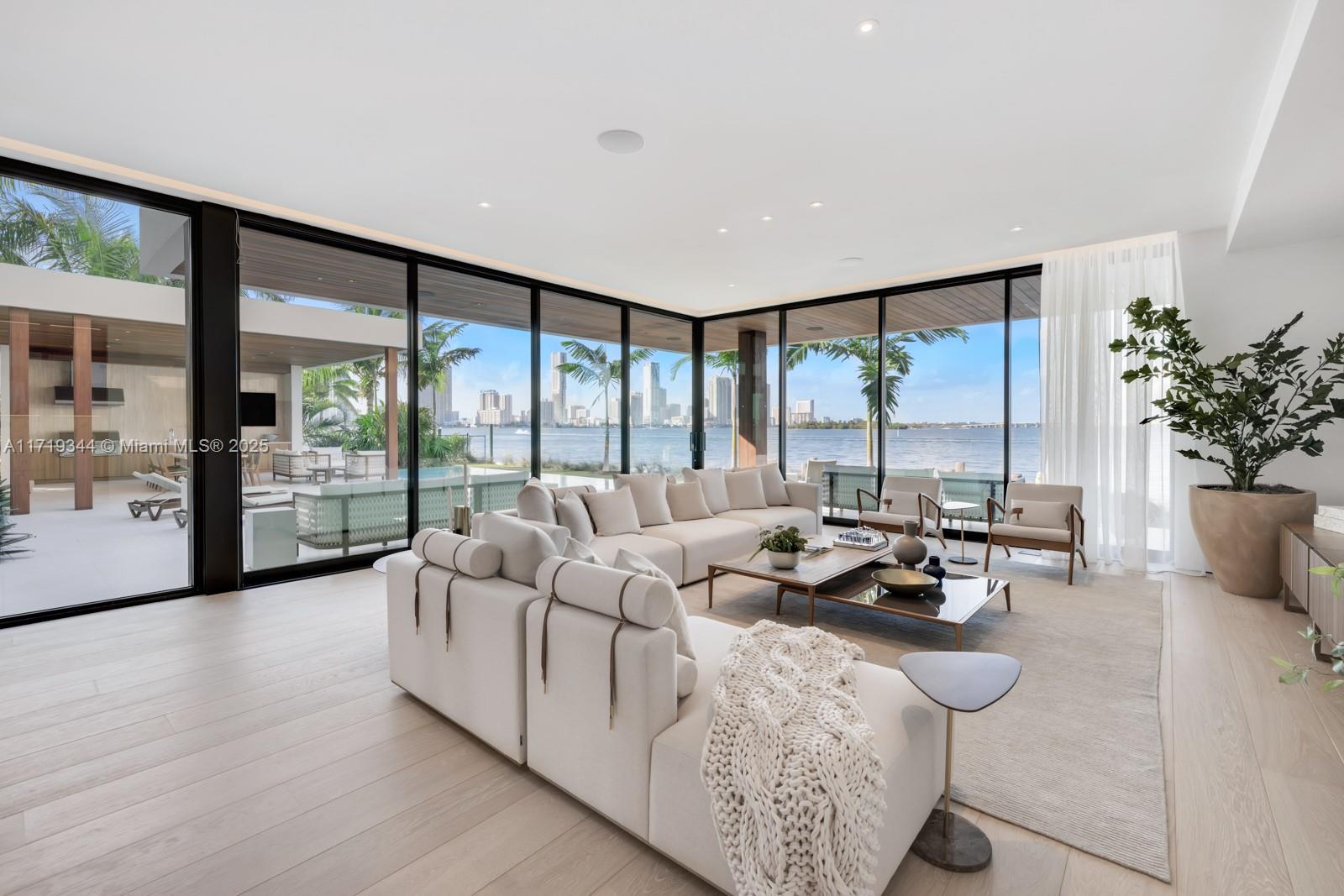 BISCAYNE ISL - Residential