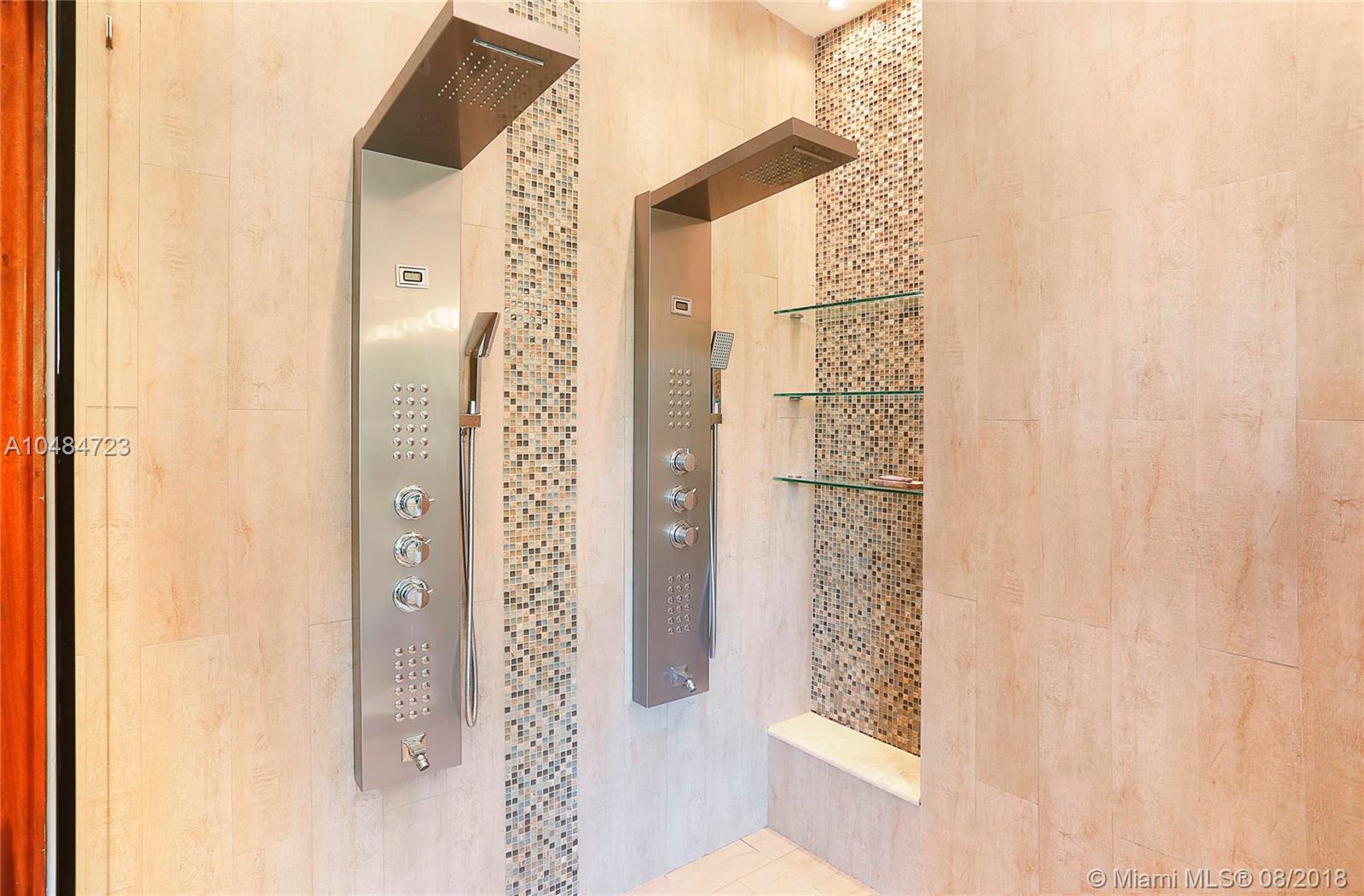 TROPICAL ISLE HOMES SUB PB - Residential