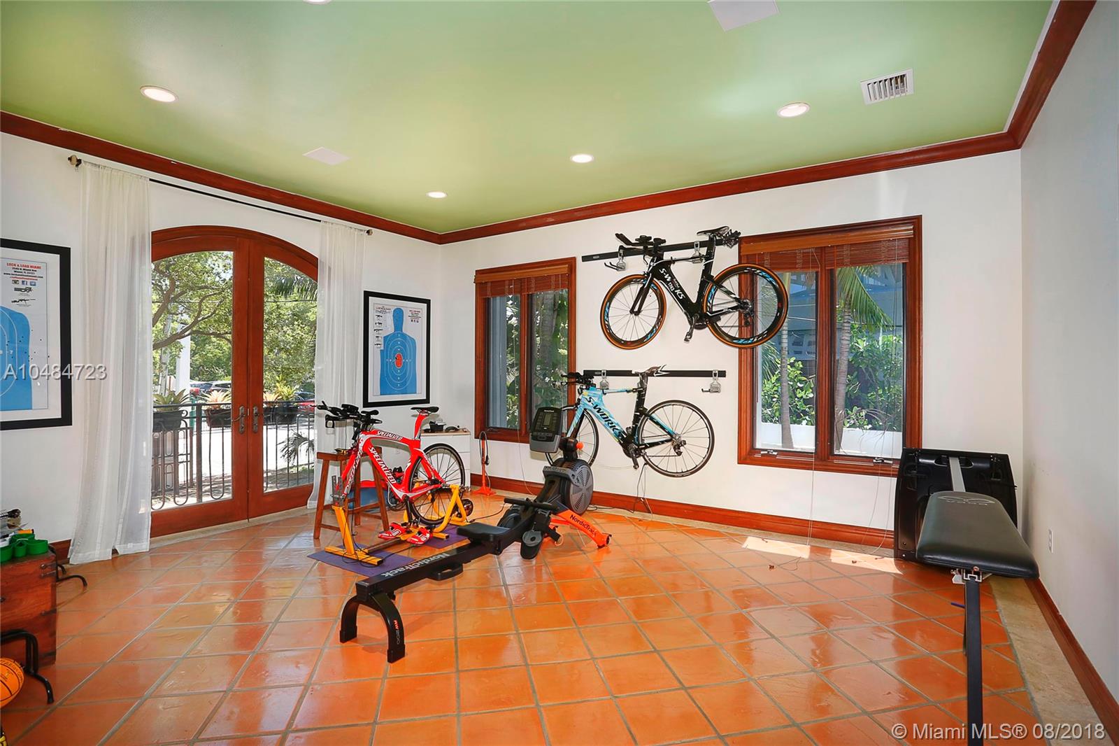 TROPICAL ISLE HOMES SUB PB - Residential