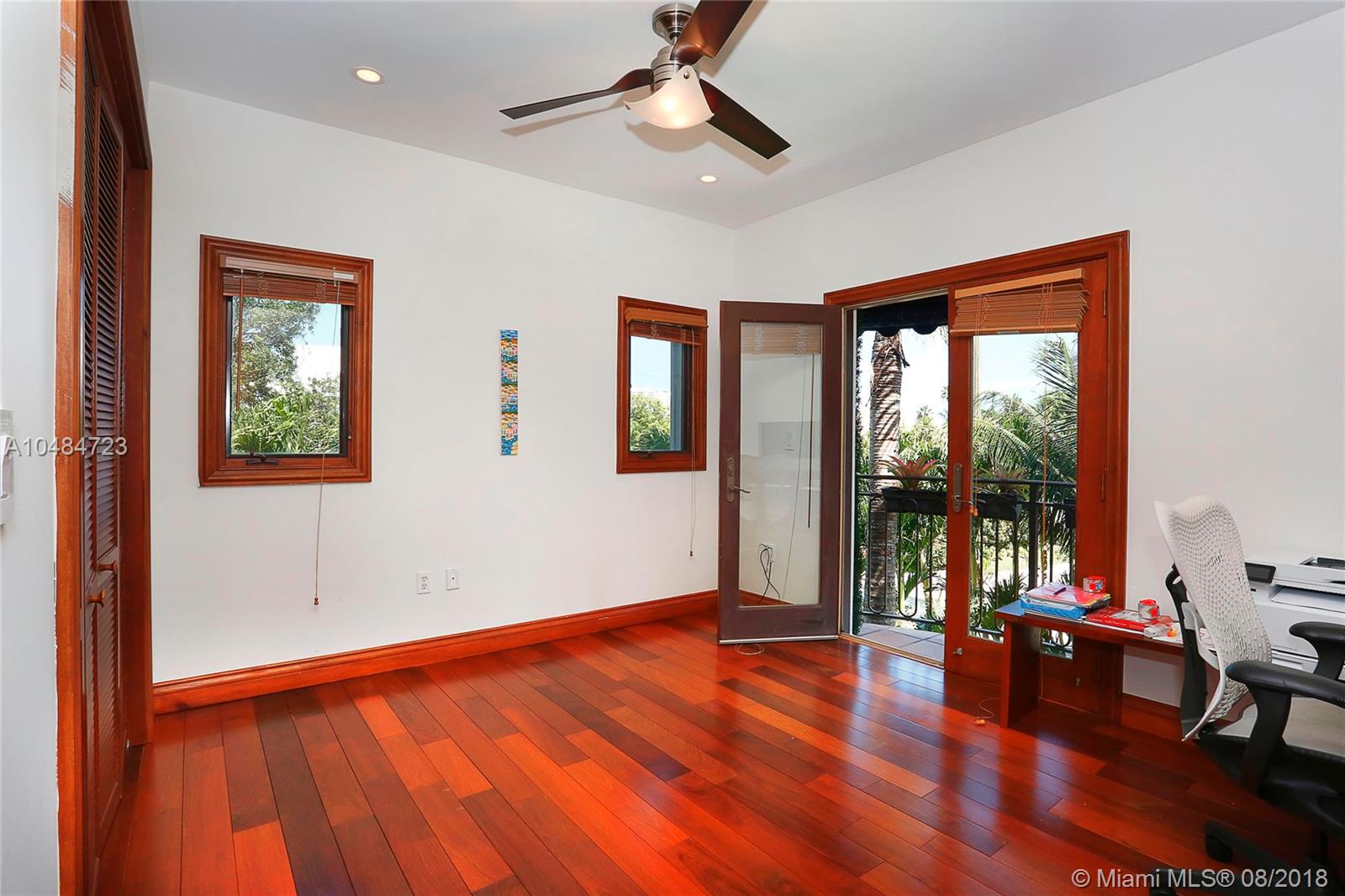 TROPICAL ISLE HOMES SUB PB - Residential