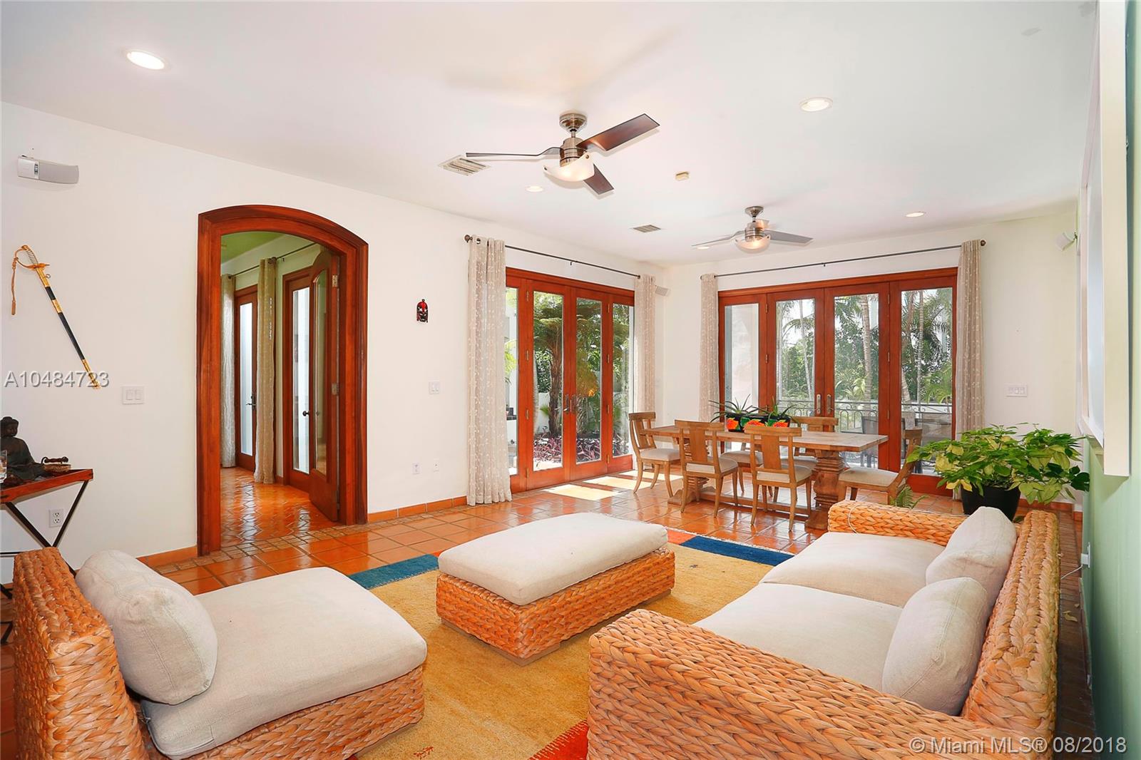 TROPICAL ISLE HOMES SUB PB - Residential