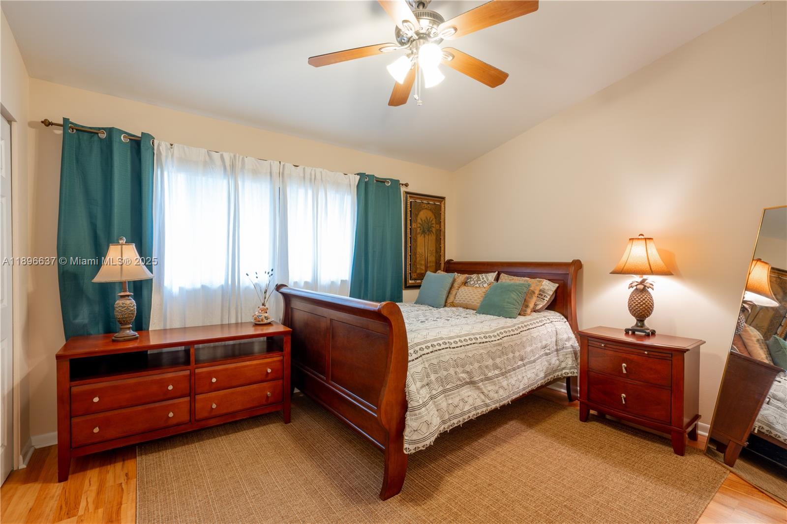 PINES OF OAKLAND FOREST W - Residential Lease