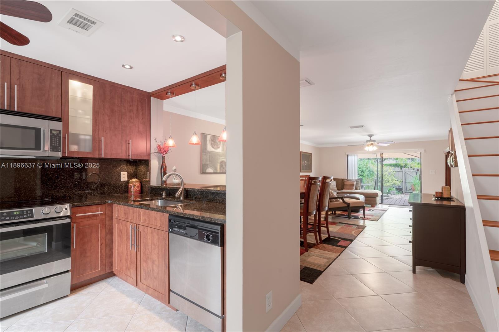 PINES OF OAKLAND FOREST W - Residential Lease