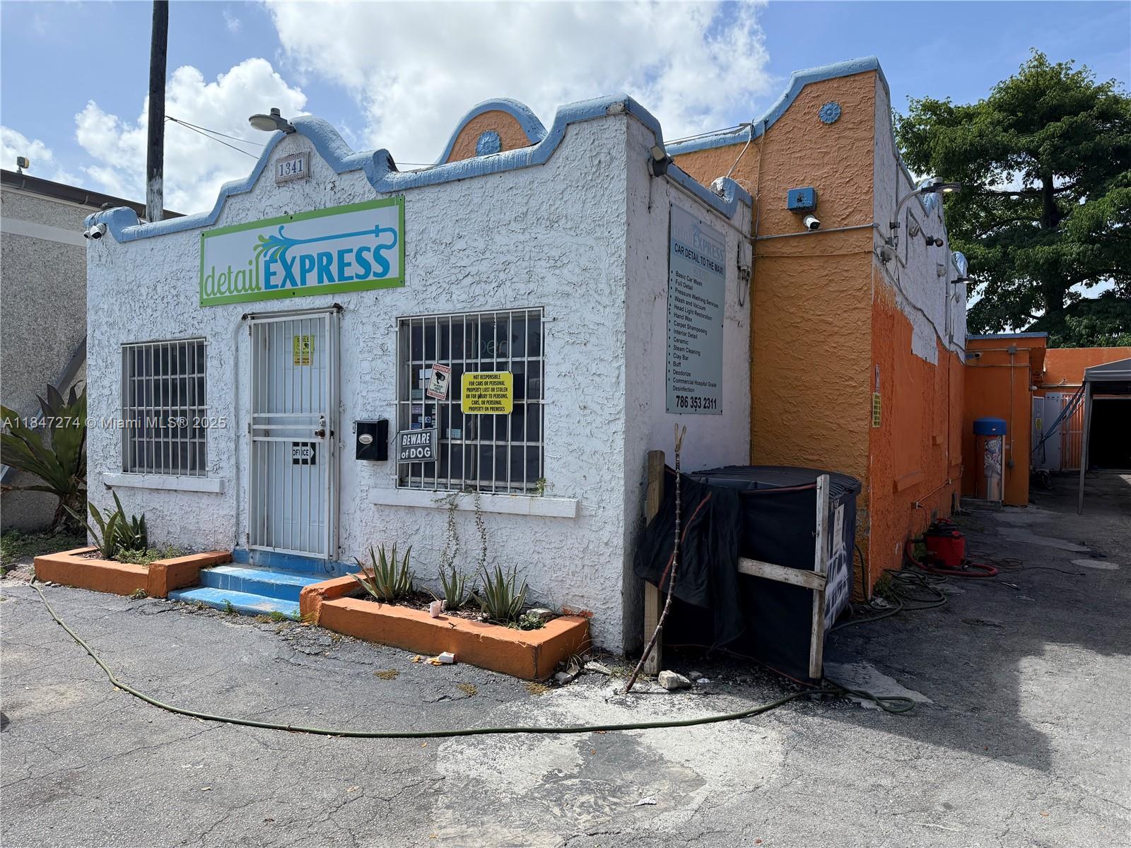 1341 NW 20th St