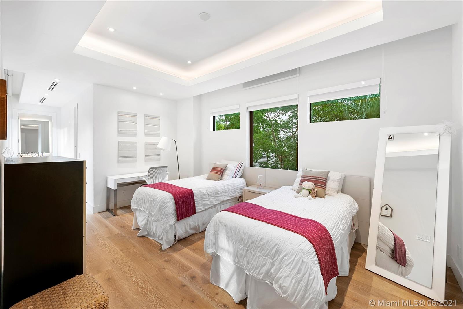 OCEAN VIEW HEIGHTS - Residential