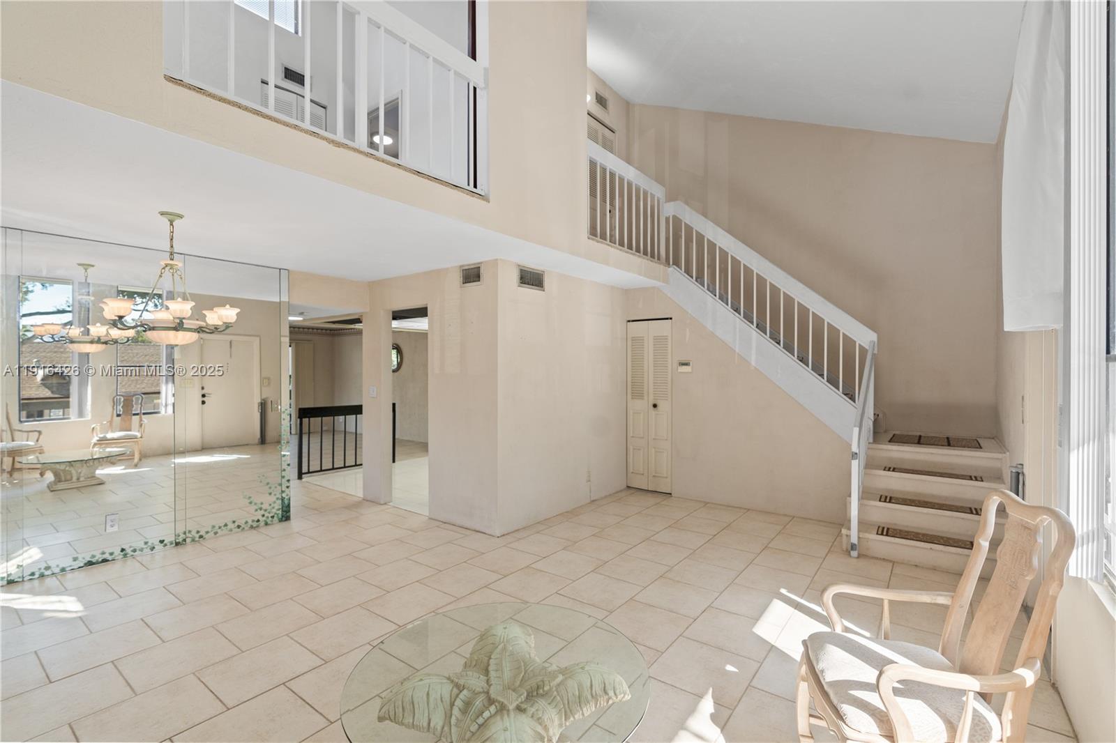 559 N University Dr 39