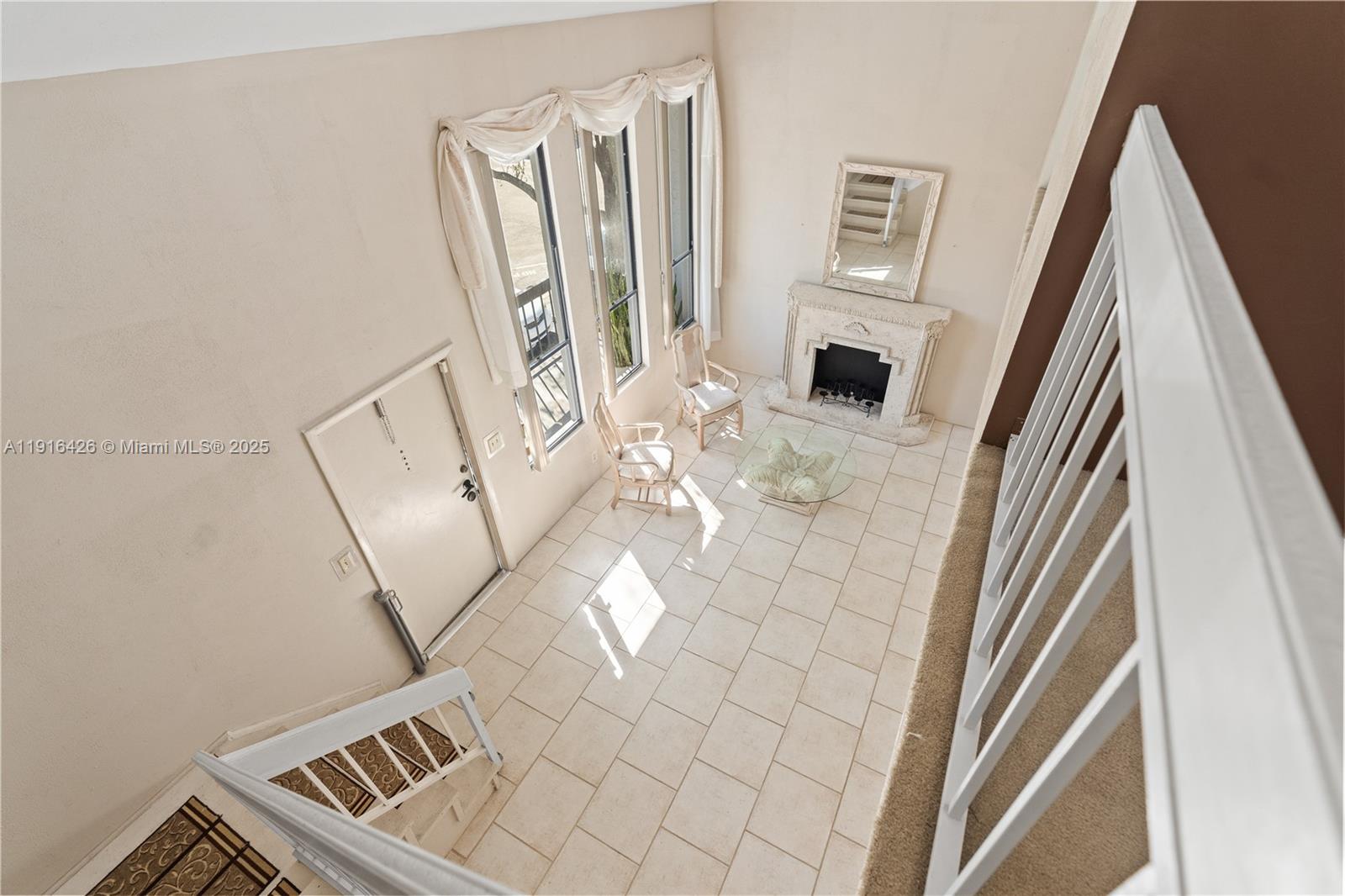 Village Townhouses Jacaran - Residential