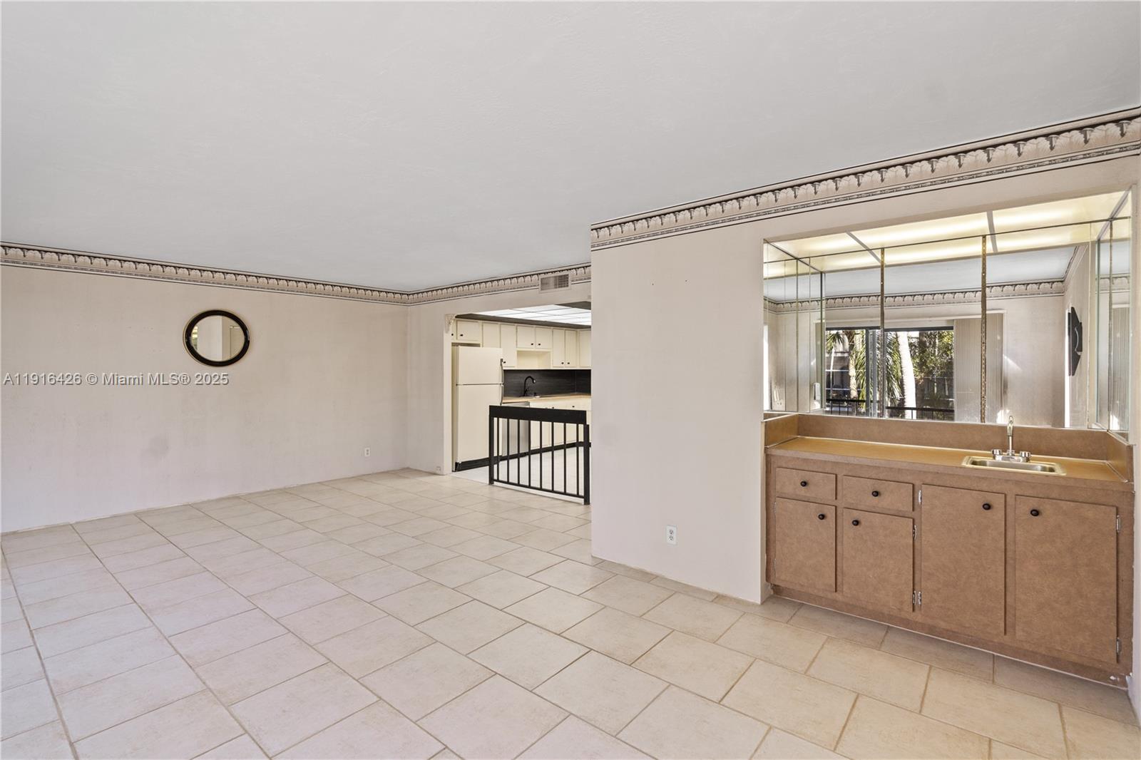 Village Townhouses Jacaran - Residential