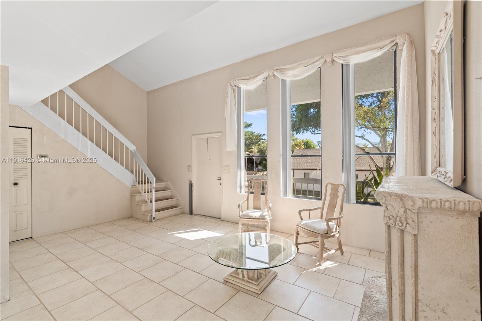 559 N University Dr 39