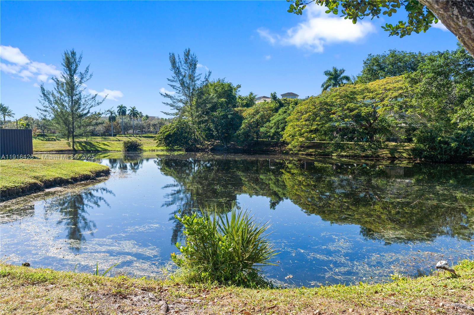 Village Townhouses Jacaran - Residential
