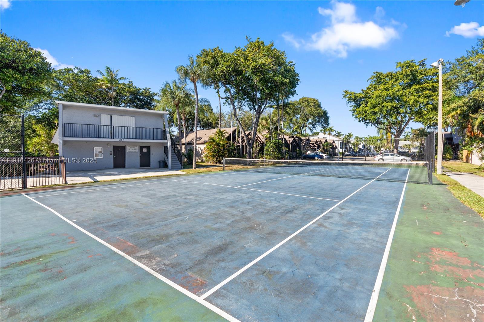 Village Townhouses Jacaran - Residential