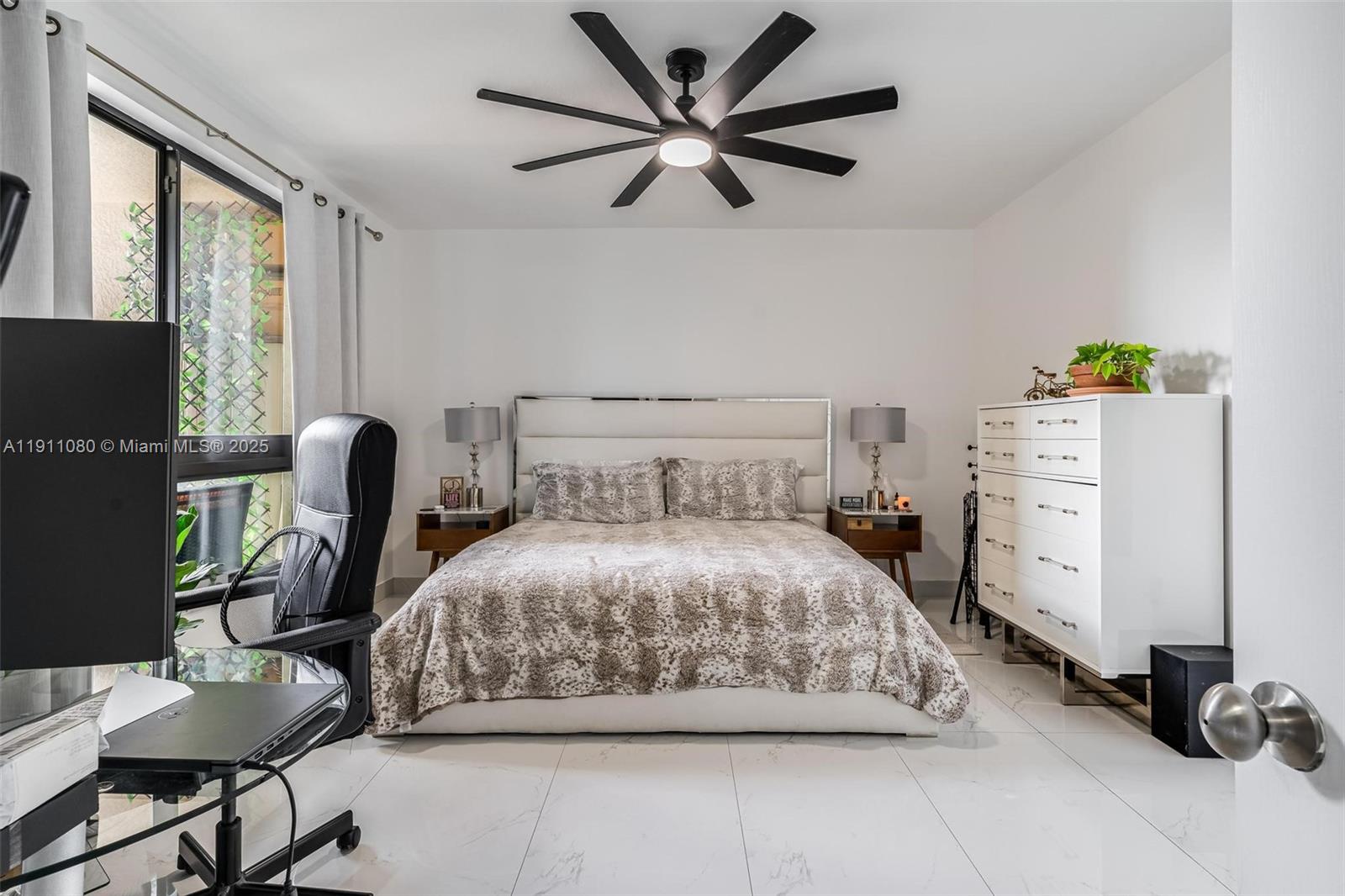 WAVERLY AT LAS OLAS CONDO - Residential Lease