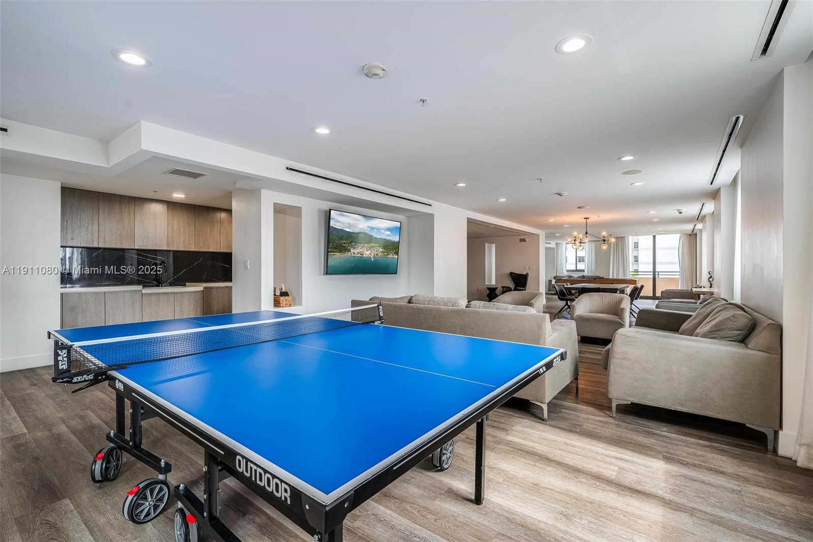 WAVERLY AT LAS OLAS CONDO - Residential Lease