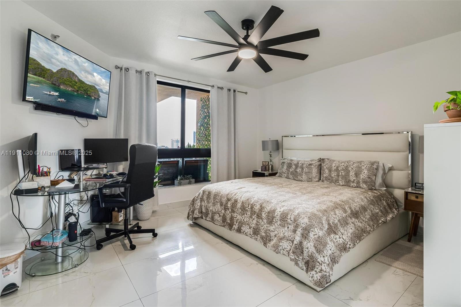 WAVERLY AT LAS OLAS CONDO - Residential Lease