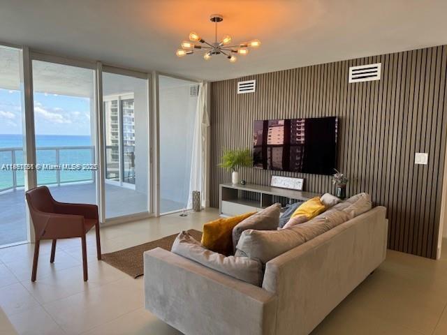 LA GORCE PALACE CONDO - Residential