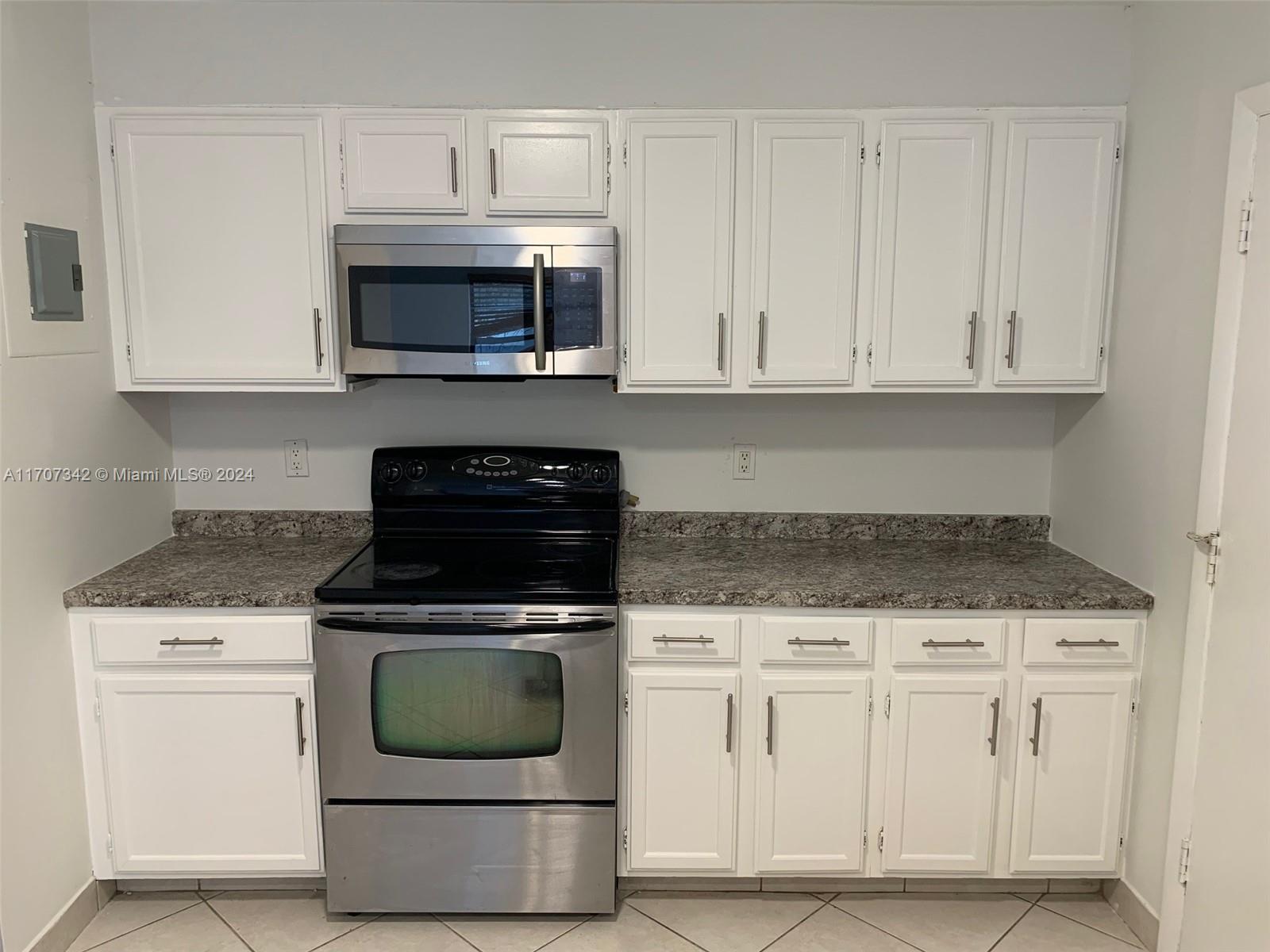 Rental Property at 9150 Nw 38th Dr 202, Coral Springs, Broward County, Florida - Bedrooms: 2 
Bathrooms: 2  - $1,900 MO.