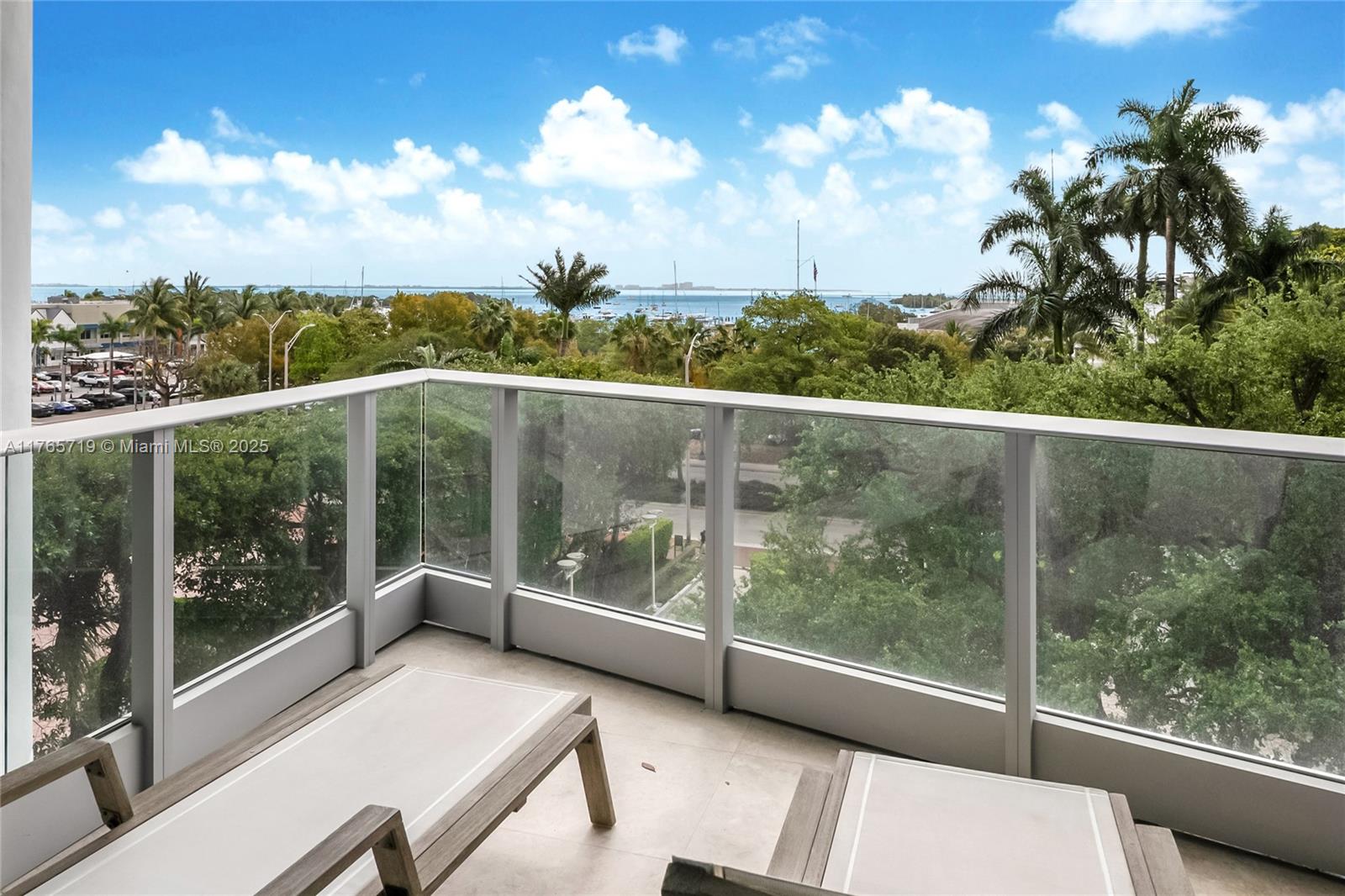 2627 S Bayshore Dr 605