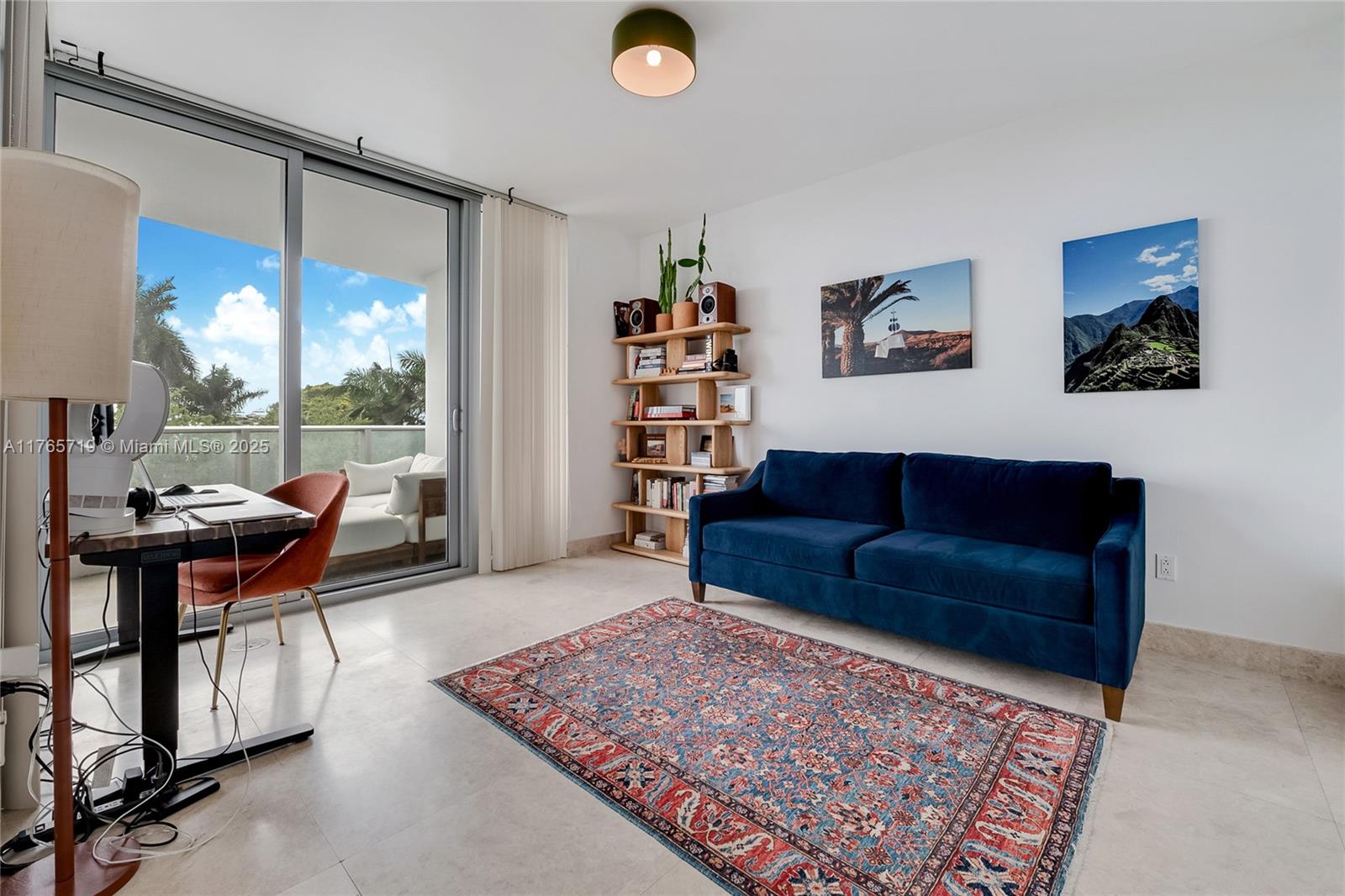 GROVENOR HOUSE CONDO - Residential