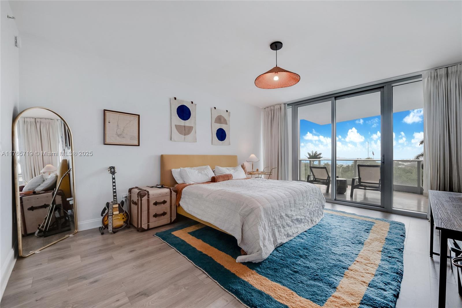 GROVENOR HOUSE CONDO - Residential