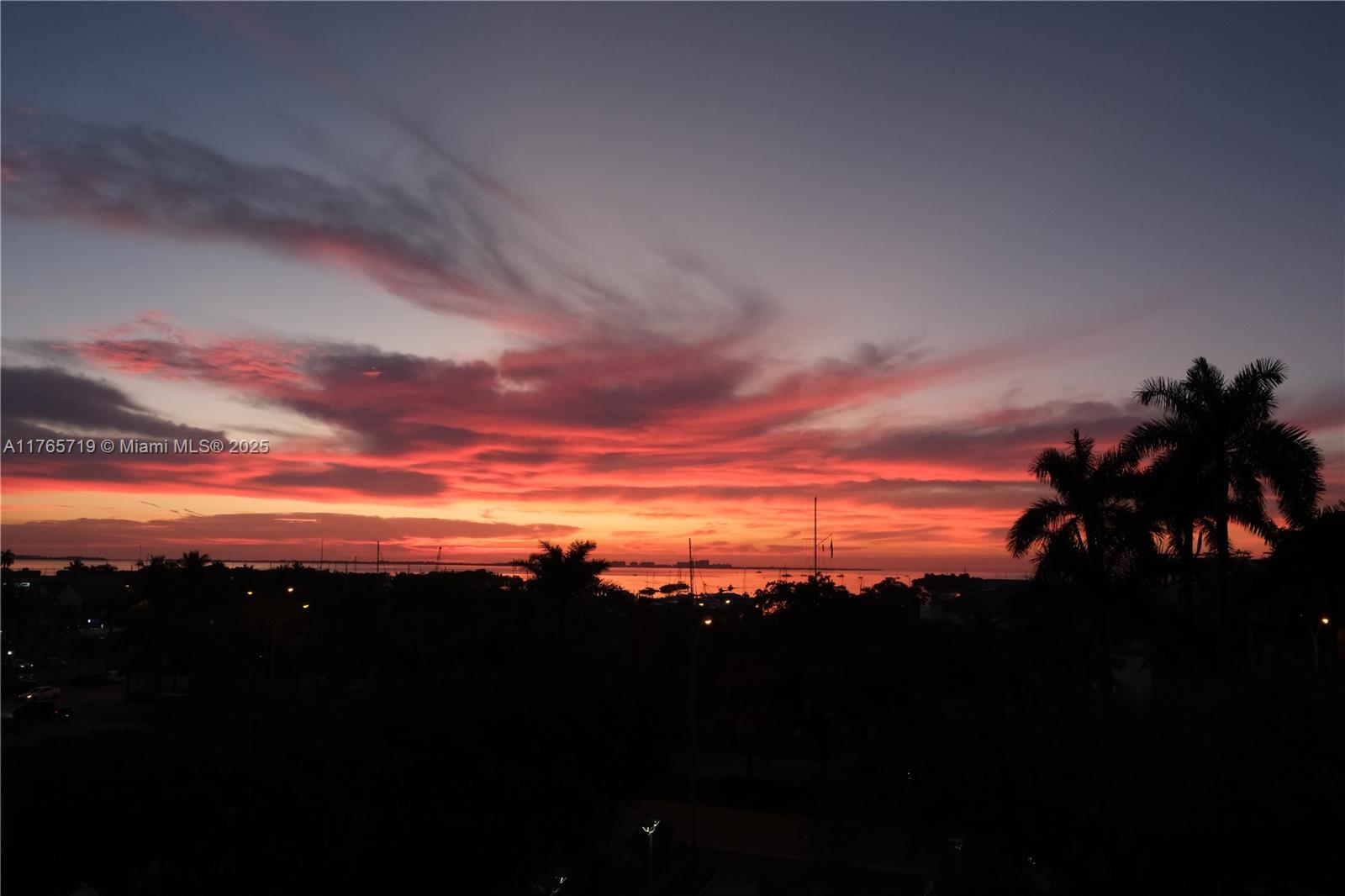 GROVENOR HOUSE CONDO - Residential