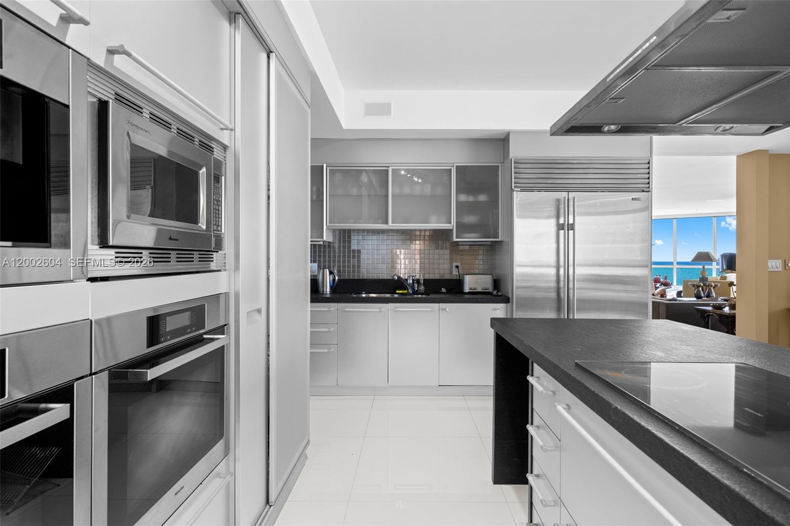 TRUMP ROYALE CONDO - Residential