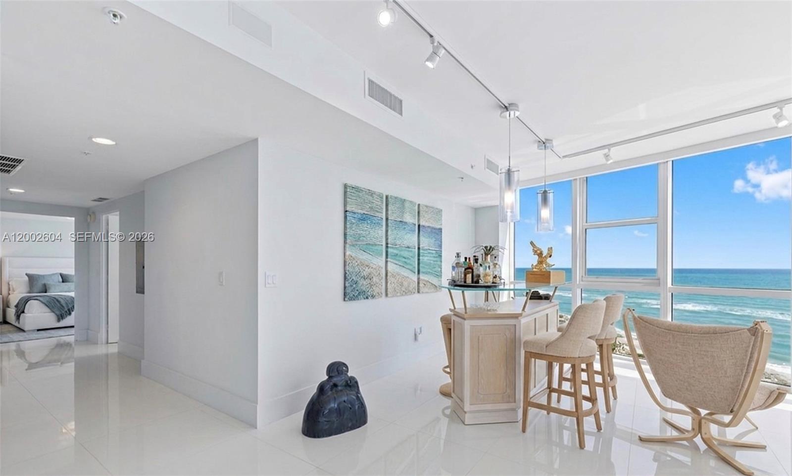 18201 Collins Ave 709