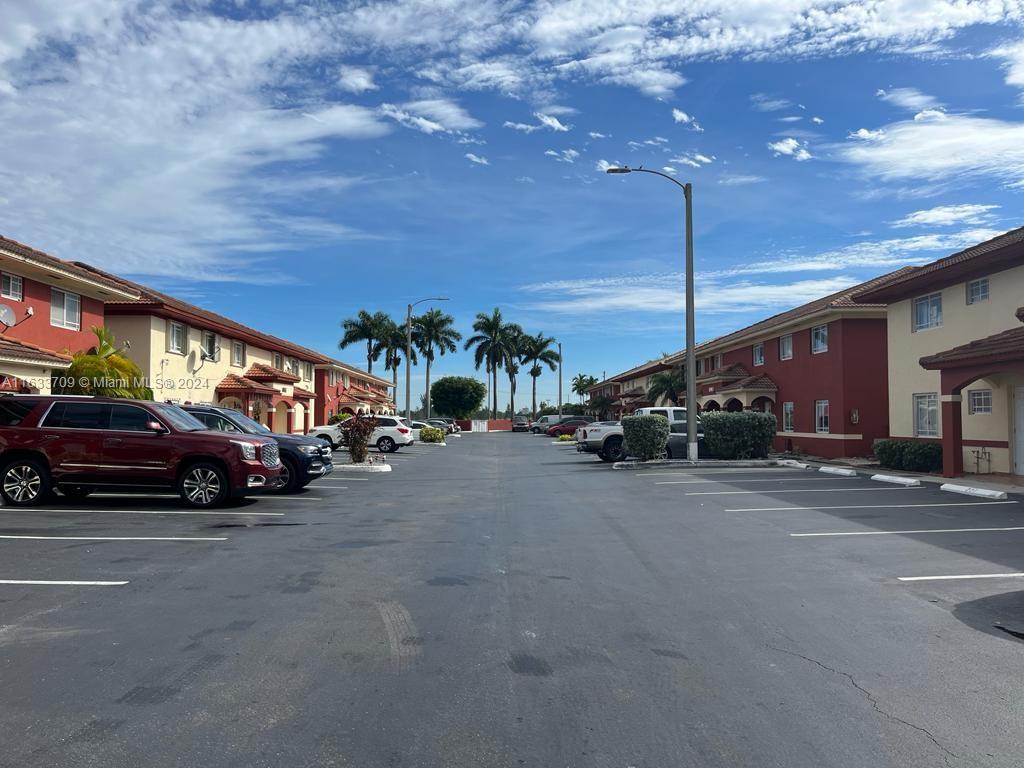 GARDEN VILLAS CONDO I - Residential