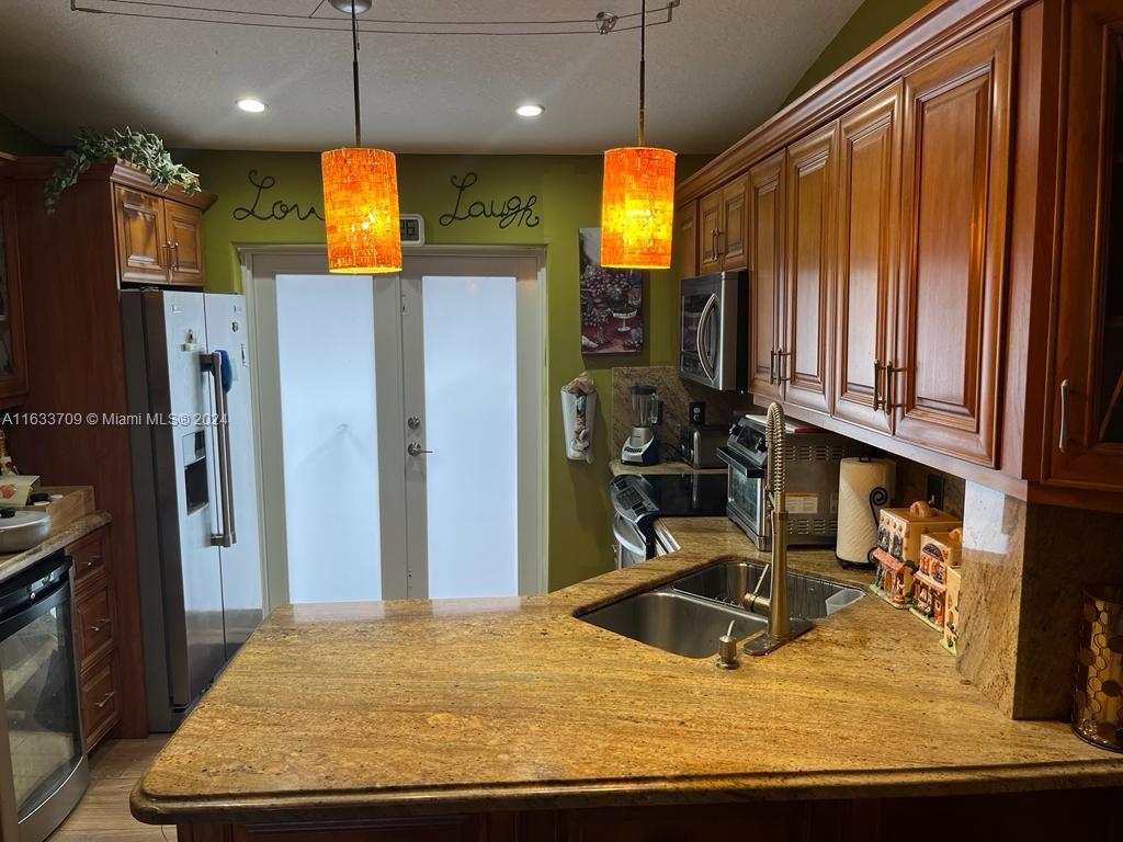 GARDEN VILLAS CONDO I - Residential