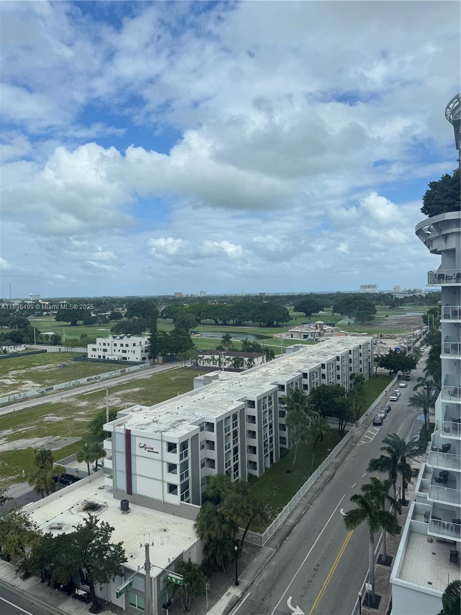 RADIUS CONDOminium - Residential