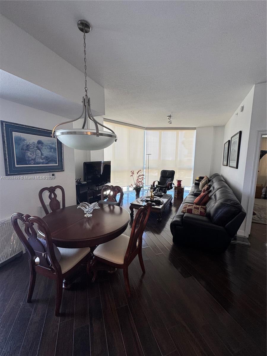 RADIUS CONDOminium - Residential