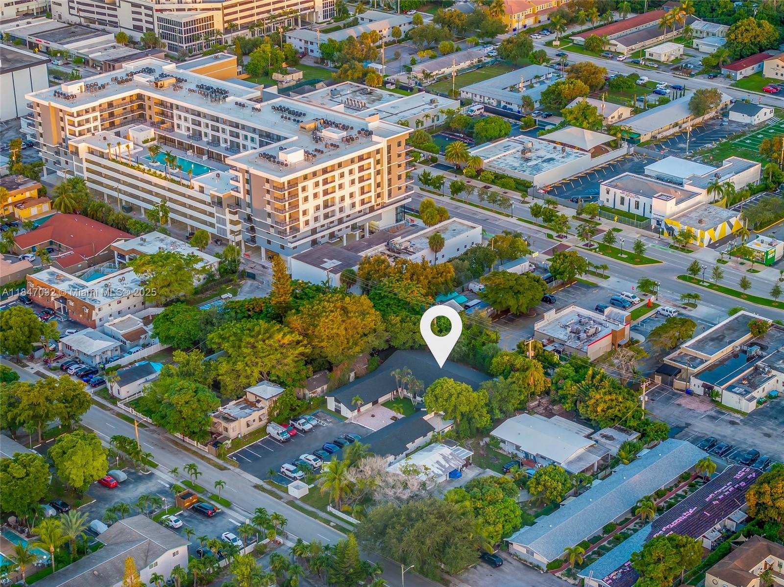 HOLLYWOOD LITTLE RANCHES - Residential Income