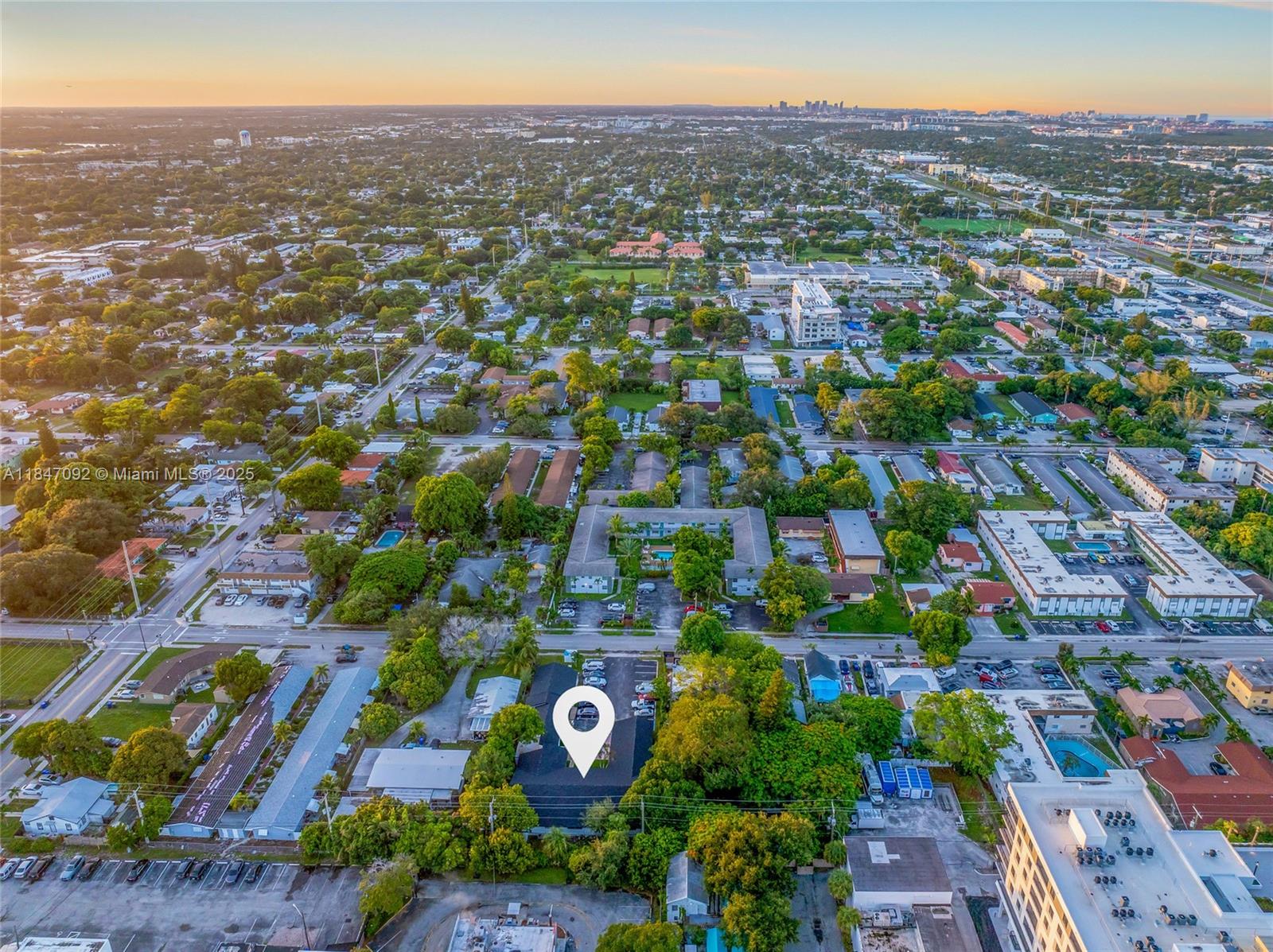 HOLLYWOOD LITTLE RANCHES - Residential Income