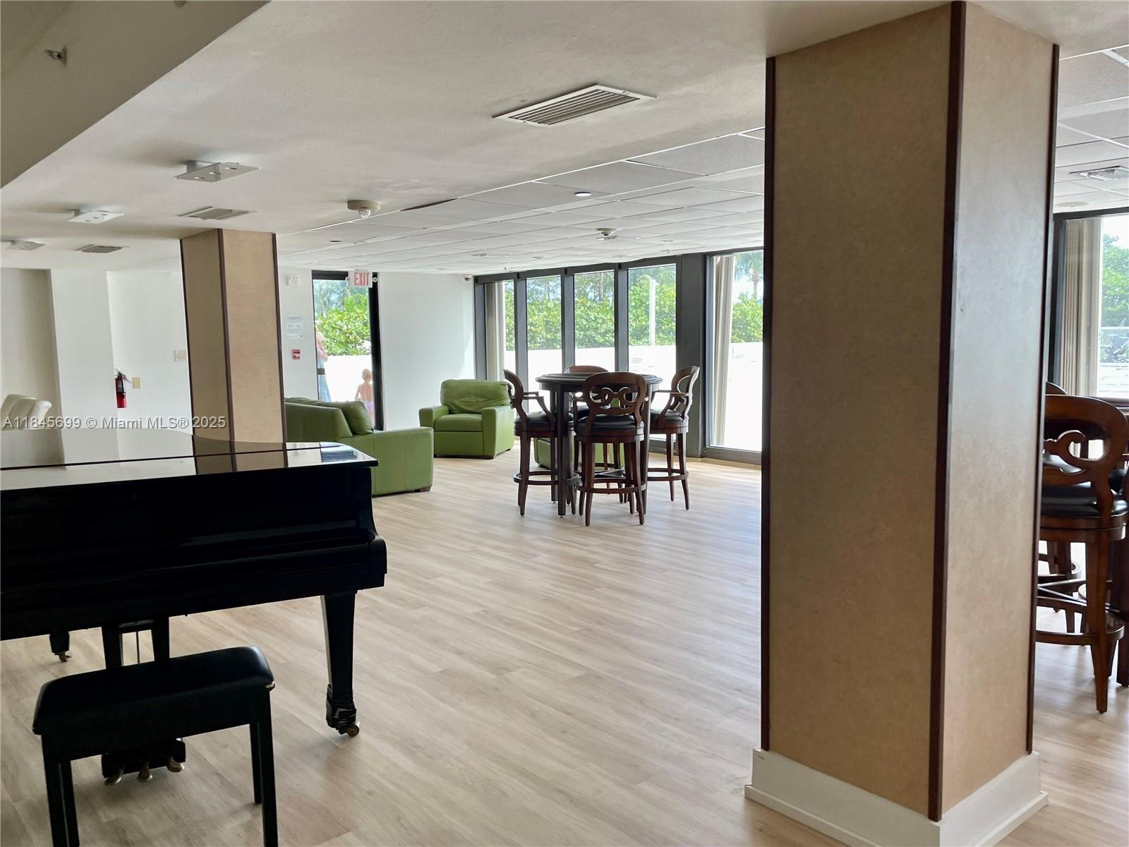 THE PLAZA OF BAL HARBOUR - Residential Lease