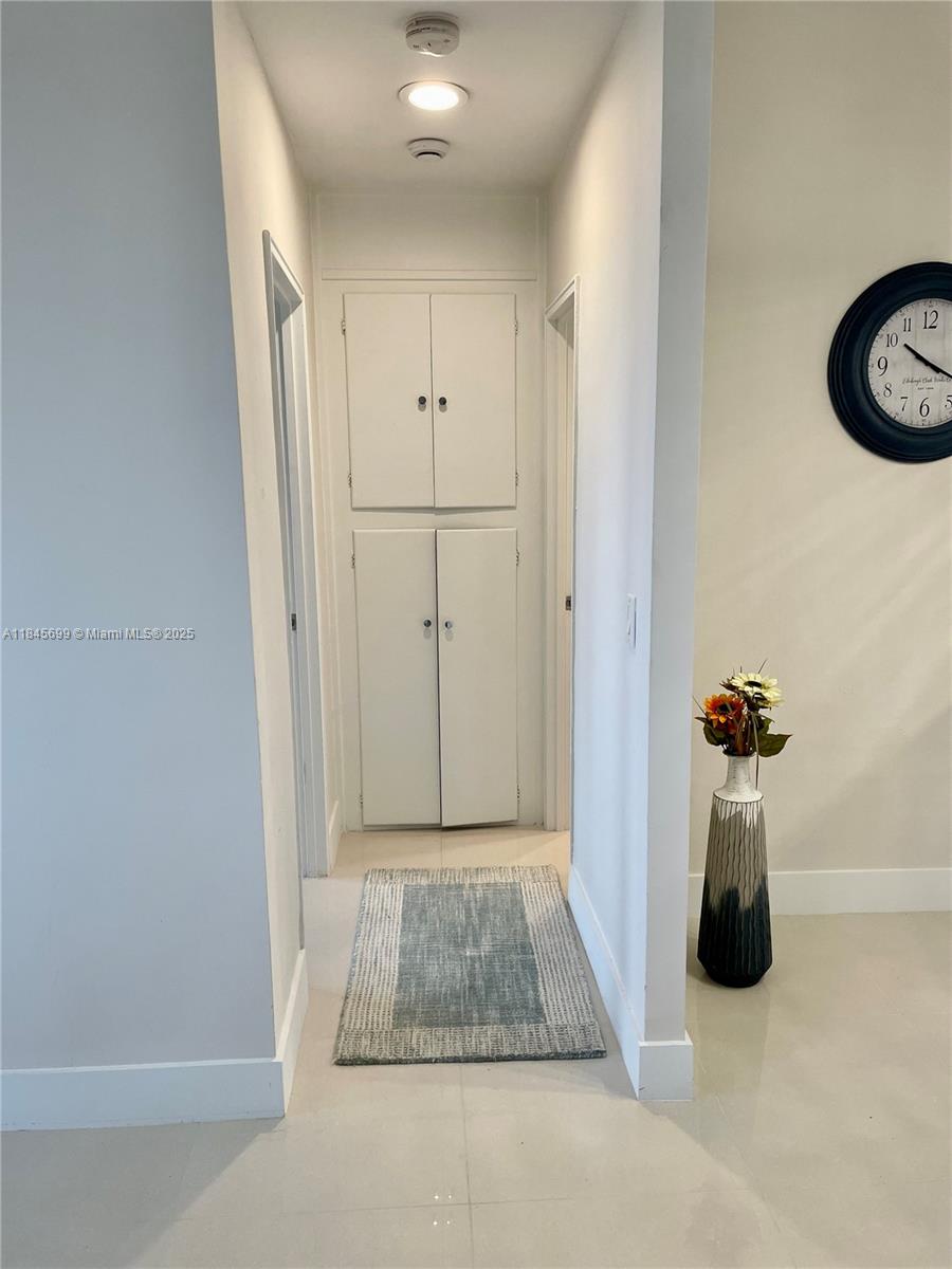 THE PLAZA OF BAL HARBOUR - Residential Lease