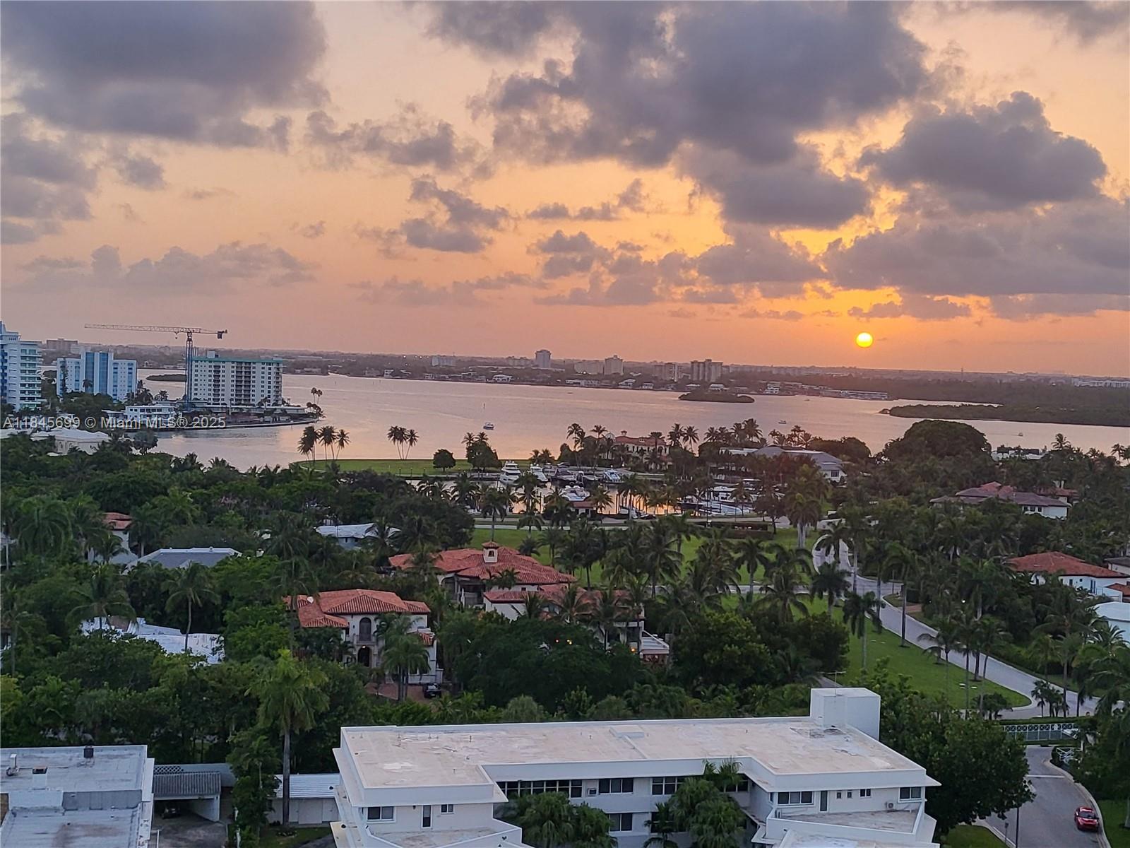 THE PLAZA OF BAL HARBOUR - Residential Lease