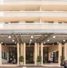 THE PLAZA OF BAL HARBOUR - Residential Lease