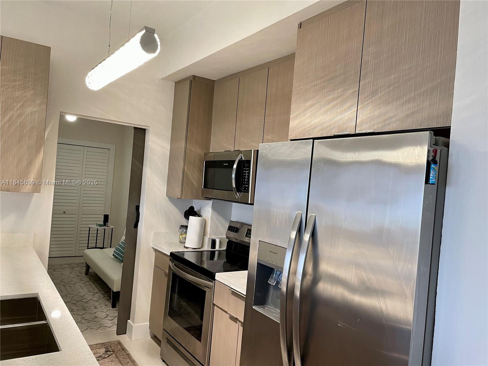 THE PLAZA OF BAL HARBOUR - Residential Lease